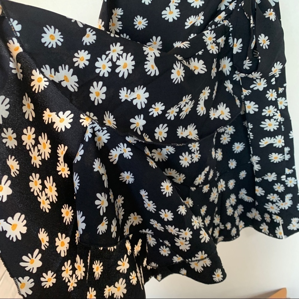 Shein Daisy Faux Wrap Dress - Picture 4 of 6